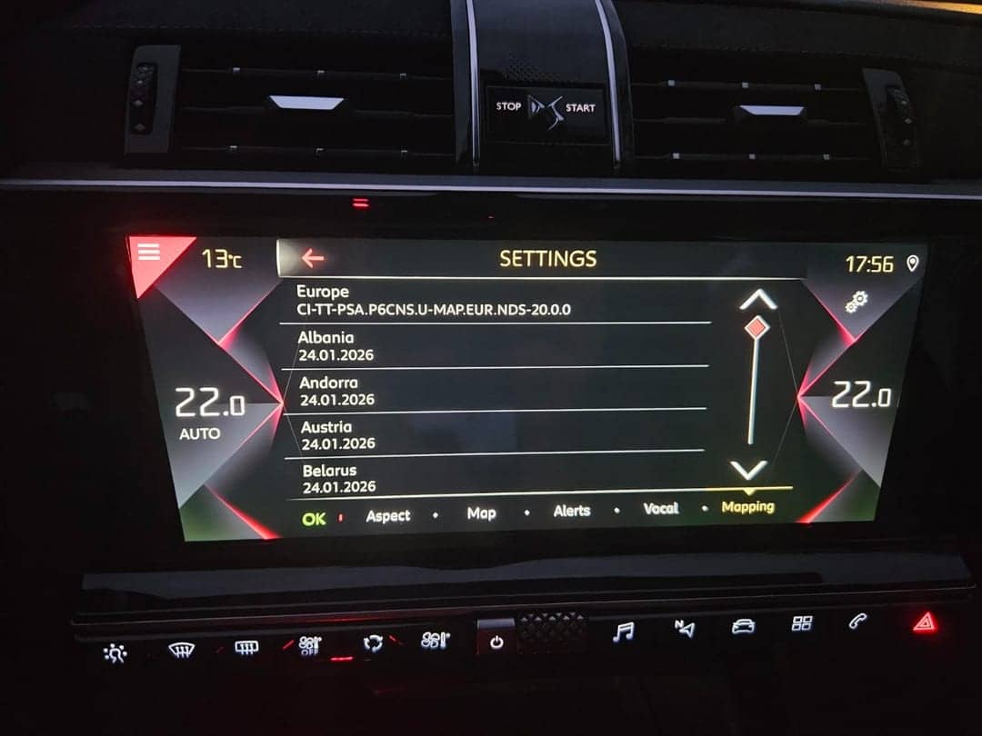 DS Automobiles 7 Crossback 2.0 Blue-HDi GrandChic, фотографија 9